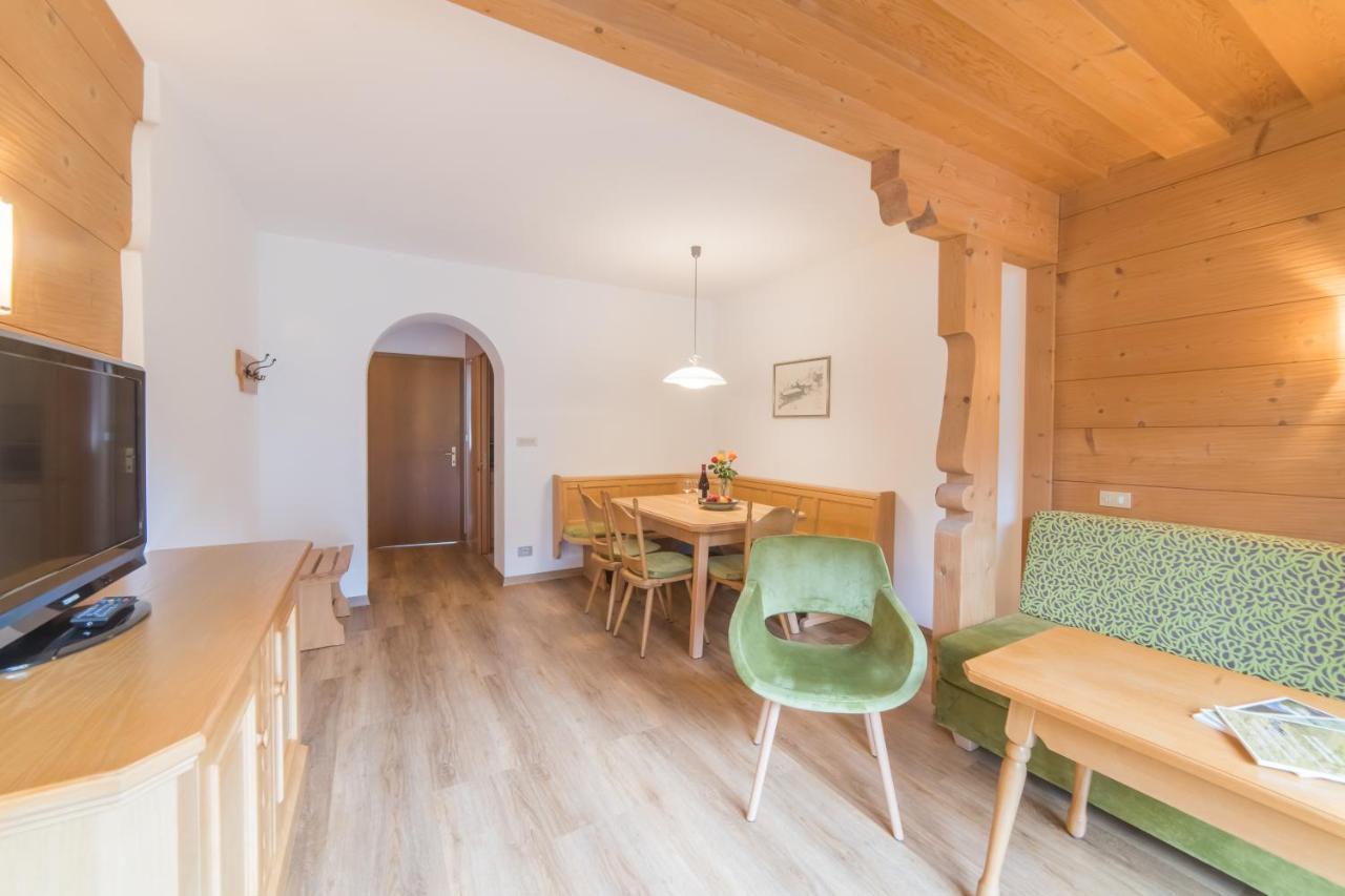 Pension Apartments Pardell Castelbello Eksteriør billede